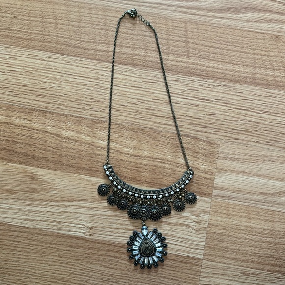 Statement Necklace Bundle: includes 11 necklaces! - Picture 7 of 12